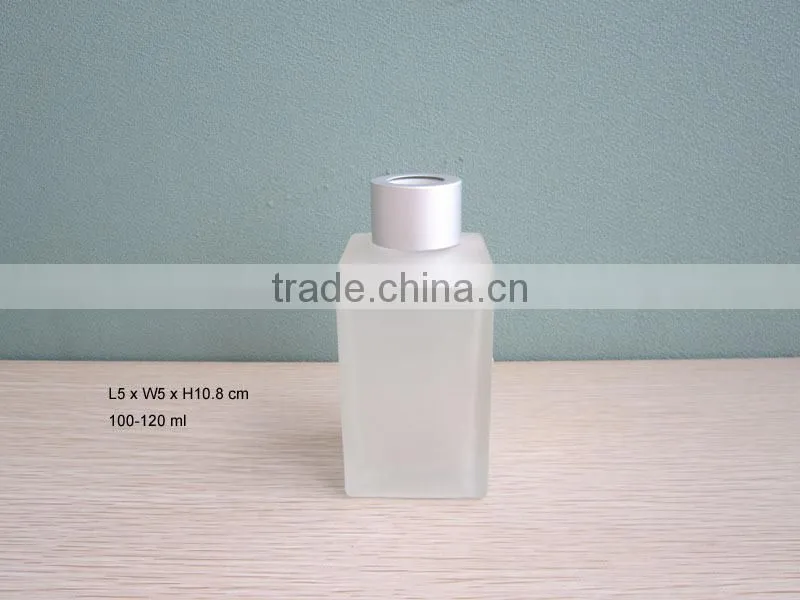 glass bottle,essential oil jar