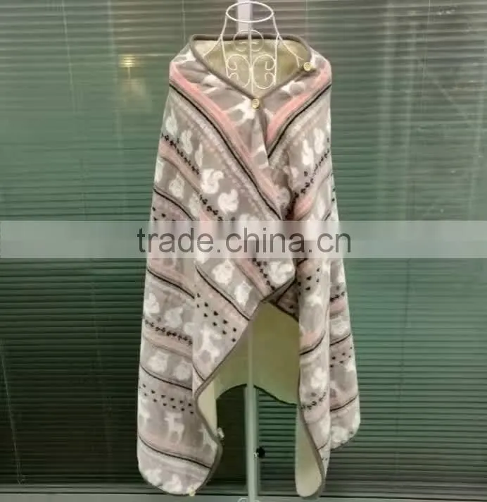 China Factory 100% polyester Throw Flannel Sherpa Shawl Blanket