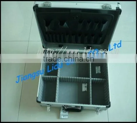 customized aluminum suitcase