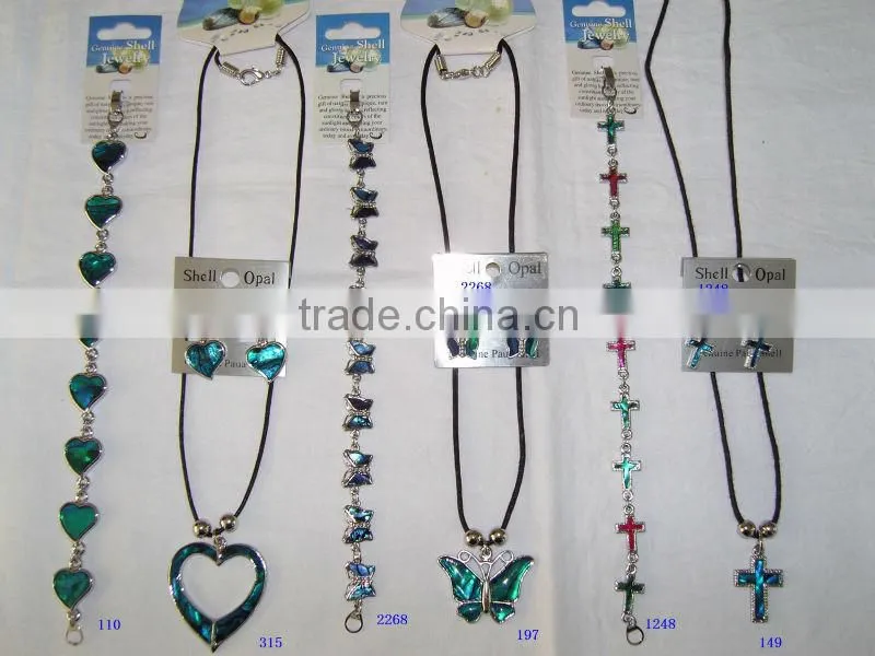 Triangle cubic zirconia pendant Triangle Celtic Pendant Silver Hollow Triangle Shape Pendant for Sale