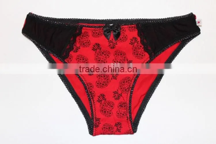 Factory Design Available 0-3 Year-old Soft OEM Knitted Kids Ruffle Pants