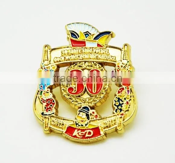 Best quality gold metal lapel pin back