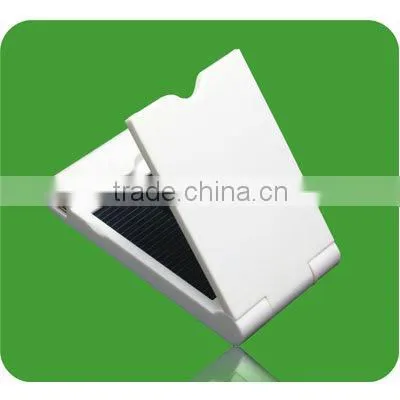 Portable solar mobilephone charger with iphone, Nokia, Samsung adaptors