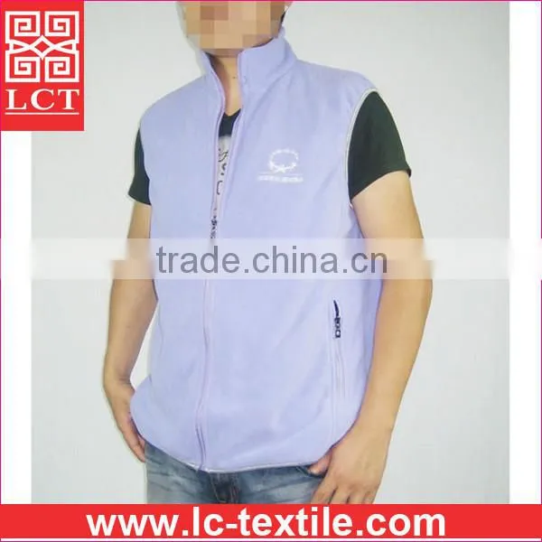 China OEM clothing manufacturer custom embroidery good hand feeling black sleeveless cheap fleece vest for promotion(LCTU0055)