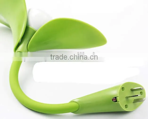 Supply creative fashion 360 degree bend freely light control grass Colorful Night Light