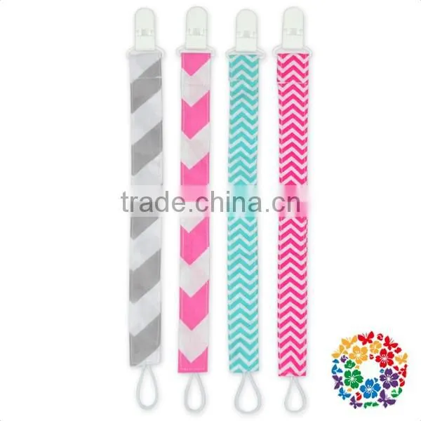 2016 wholesale cute owl print white pacifier holder clip