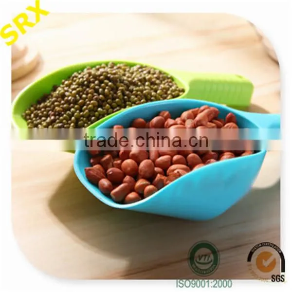 Dry beans colorful muti-use plastic scoops wholesale, customized plastic scoops maker