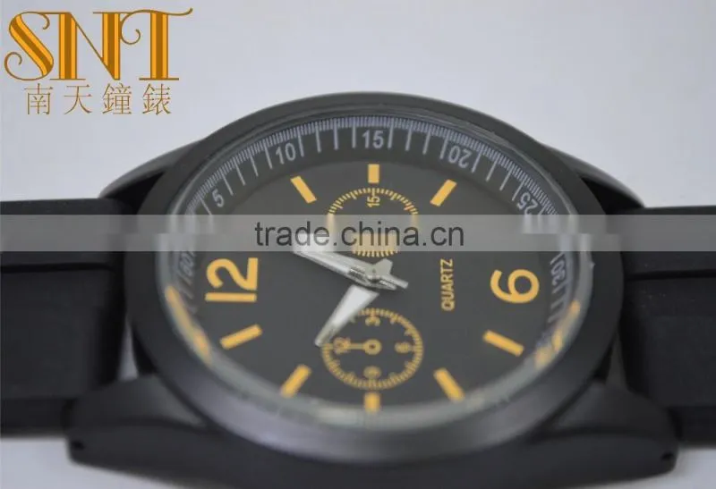 Promotion quartz watch with plastic strap