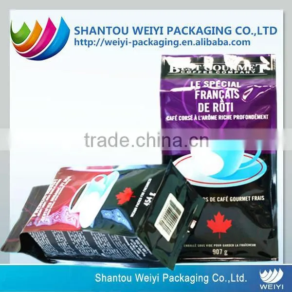 Quad seal flat bottomed pouches