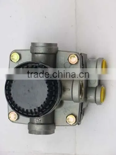 Shacman Delong F3000 truck parts 9730112000 brake relay valve truck Relay valve