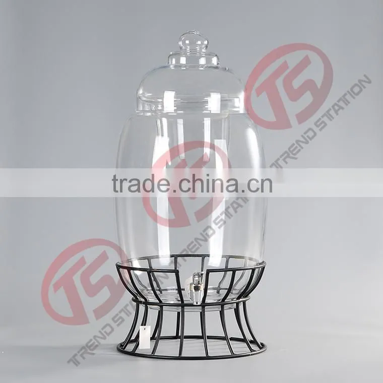 Commercial water dispenser