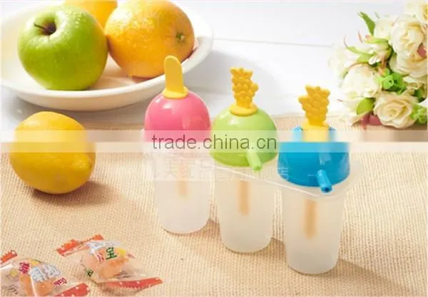 837 New Plastic Home fruit ice-lolly mould with 3 moulds