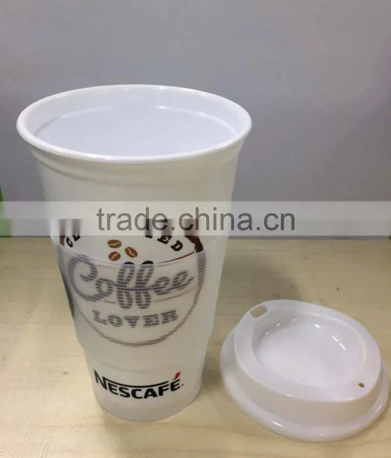 Hot and cold Plastic travel coffee cup with lid and silicone band