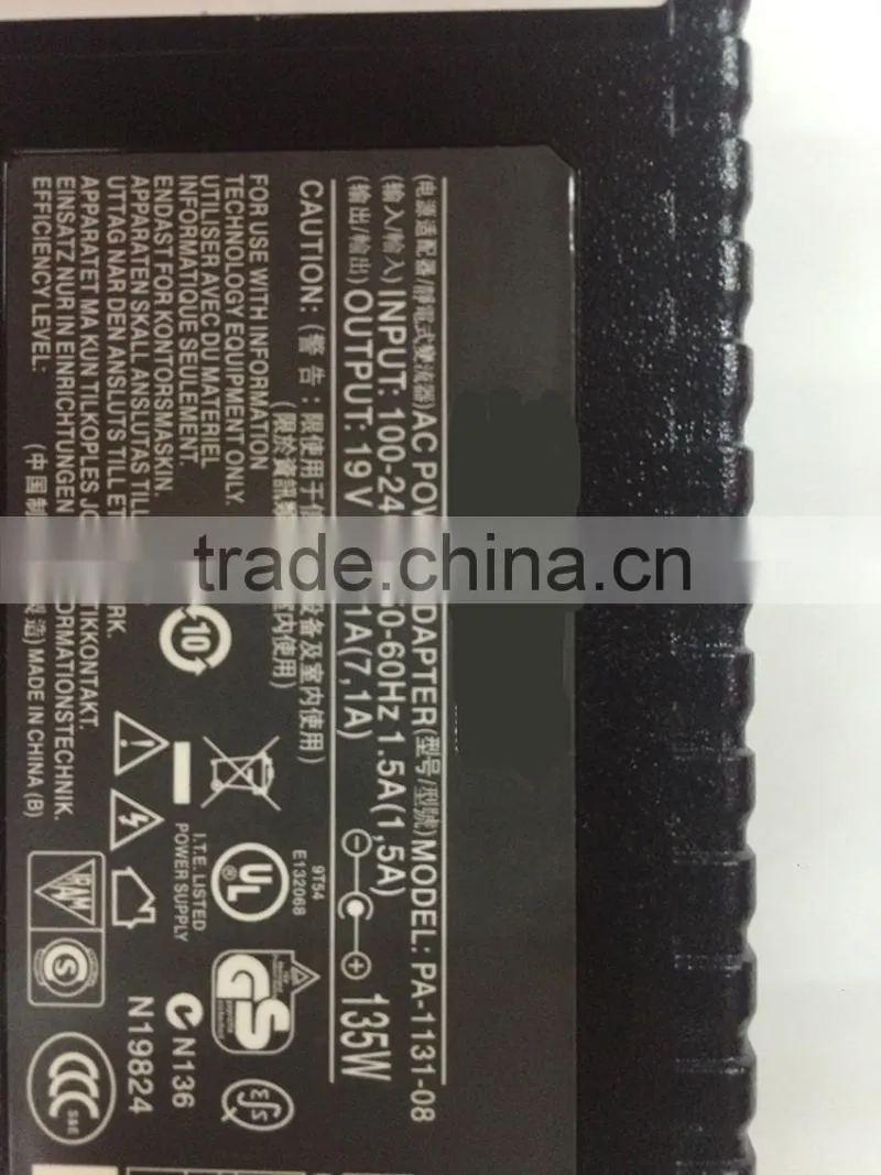 PA-113-1108 19v 7.1A 135w universal laptop power adapter for acer High Quality