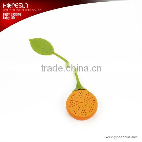 Round shape silicone tea infuser in blue