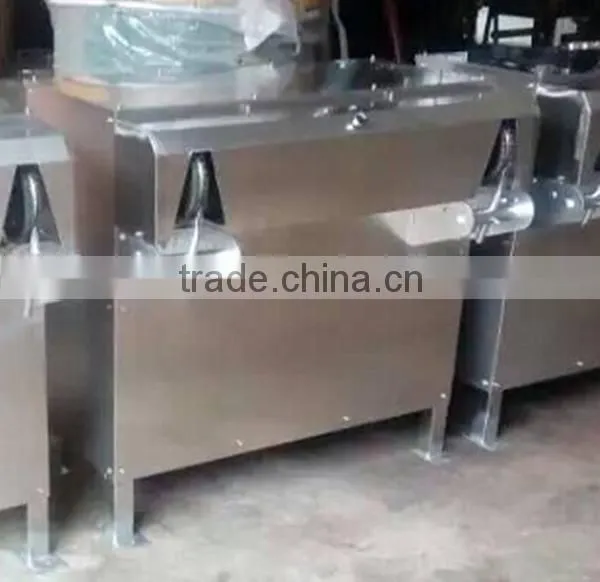 Manual coconut dehusking machine/ coconut grating machine