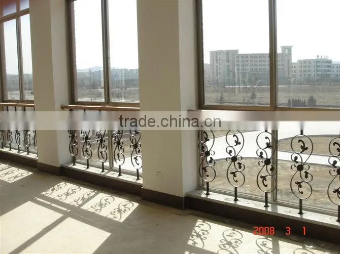 2014 Top-selling hand forged fancy garden steel fence