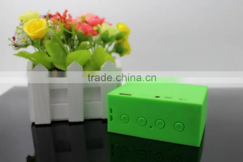 Bluetooth Speaker With LED light, Disco Light Bluetooth Speaker,Music Mini Bluetooth Speaker With Fm Radio /Handsfree Function
