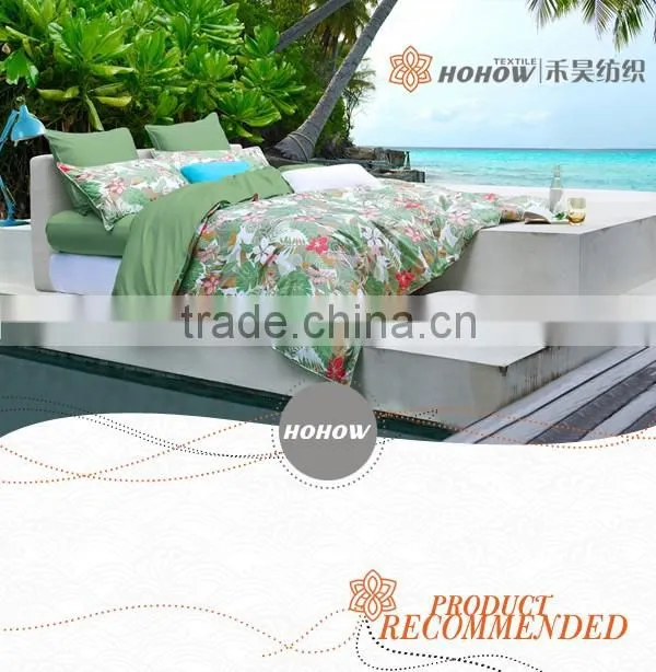 100% Polyester Polyester coral fleece and plush blanket