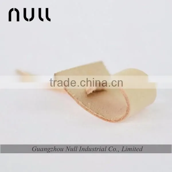 Wholesale handicrafts genuine leather accessories earphone holders