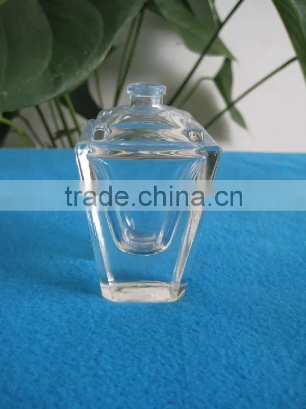 small capacity toiletry packing glass bottle