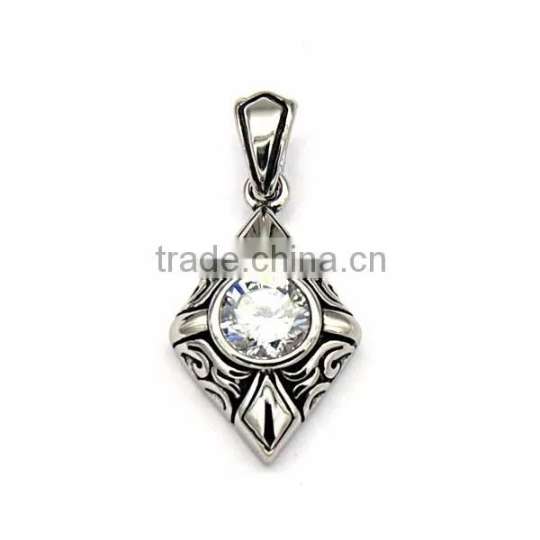 Europe Hot Selling Never Fade Stainless Steel Cross Charm Diamond Pendant Antique Jewelry