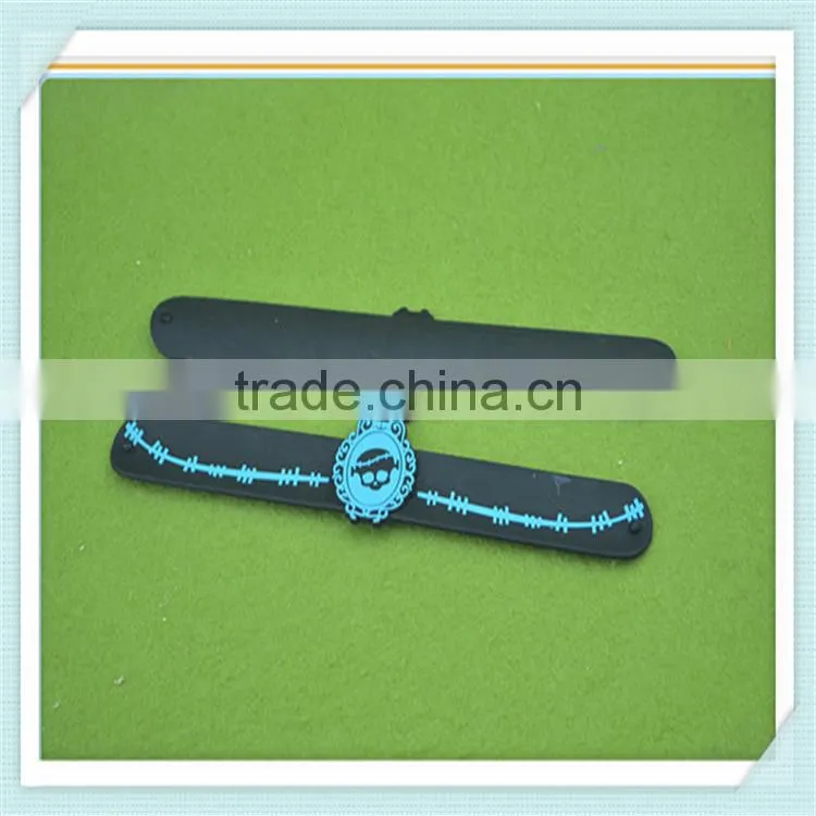 Custom silicone animal slap bracelet