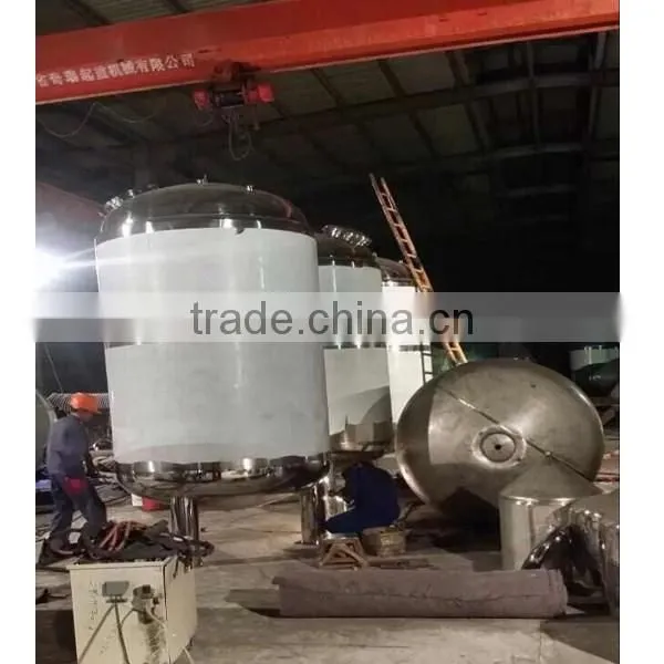 Stainless pressurized storage vessels