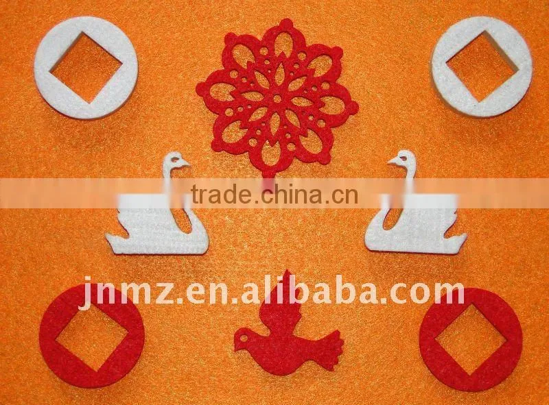 Nonwoven fabric made Ornaments on Santa trees