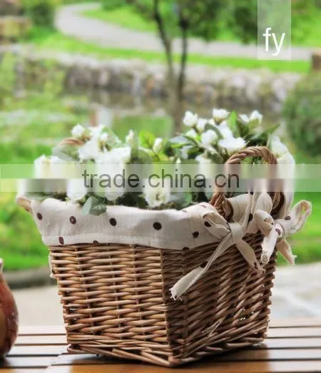 2015 Countryside wicker basket with fabric refined