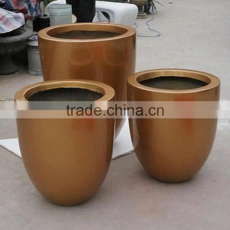 Modern frp planter