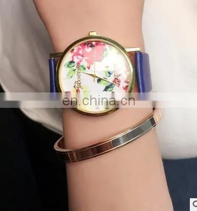 Women Quartz Watch Top Fashion Flower Female Clock Newly Design Simple Lady Dress PU Leather watch