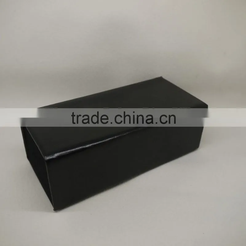 magnet close italy brand pu soft material sunglass case