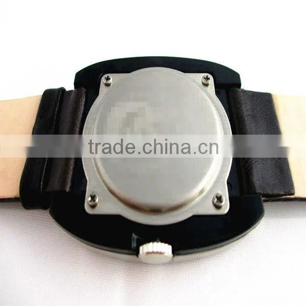 2012 New Fashion MEN Quartz Watch