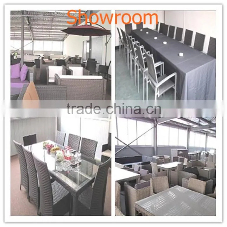 GOOD SELLING RATTAN DINING TABLE