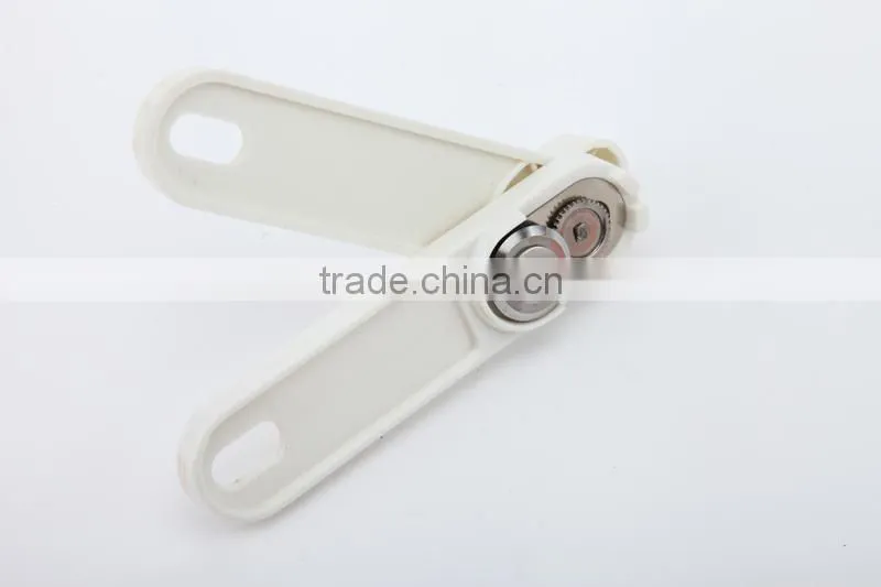 plastic cheap outdoor tin opener