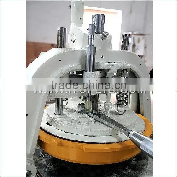 Semi-auto divider rounder