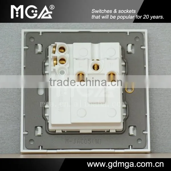 Earthing 13A multi socket / wall switch socket