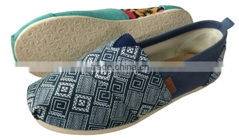 new design canvas casual shoes for women