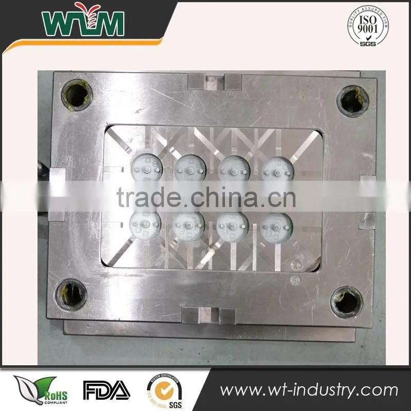 China Supplier Injection Plastic Mold for Plastic Wall Plug