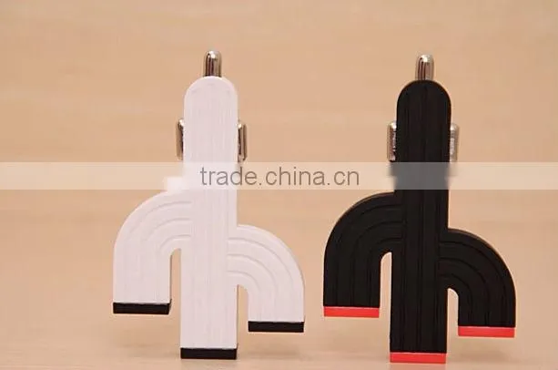 cactus shape usb charger 5v 4a three usb port universal mini car charger for mobile phone