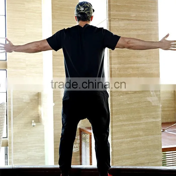 Plastic mens tshirt curved hem