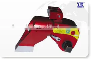 THE SQUARE DRIVE HYDRAULIC TORQUE WRENCH