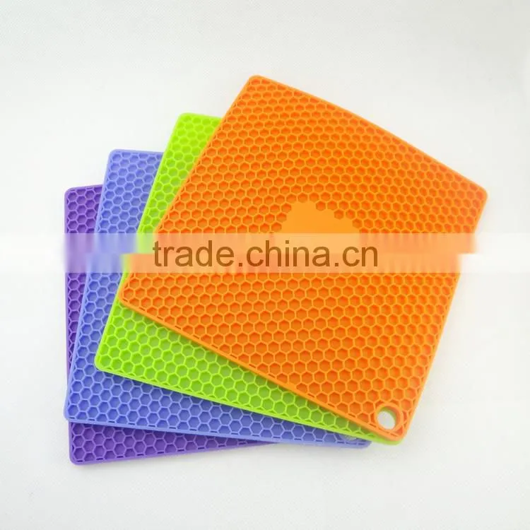Eco-Friendly Square Silicone Cellular Place Mats