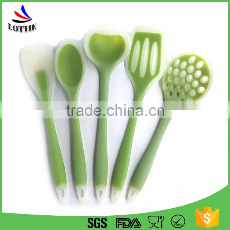 China Manufacturers kitchenware tools silicone pastry spatulas with Wooden handle