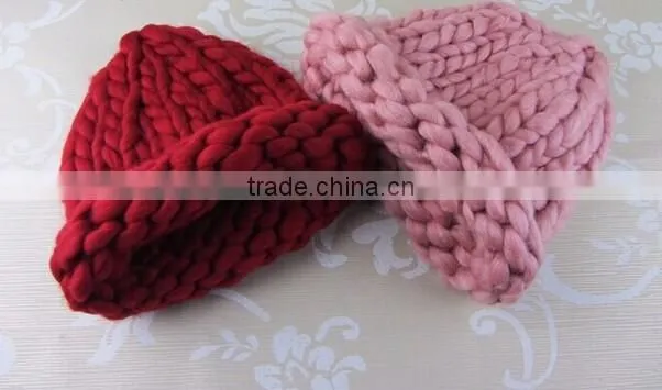 Charmkey wholesale hand knitting yarn acrylic polyester thick roving yarn for hats