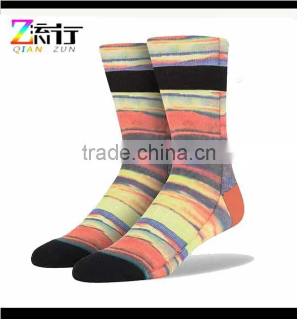 OEM Custom Made Logo Indoor Socks/classic fashion sport sock/personalized cotton socks high quality