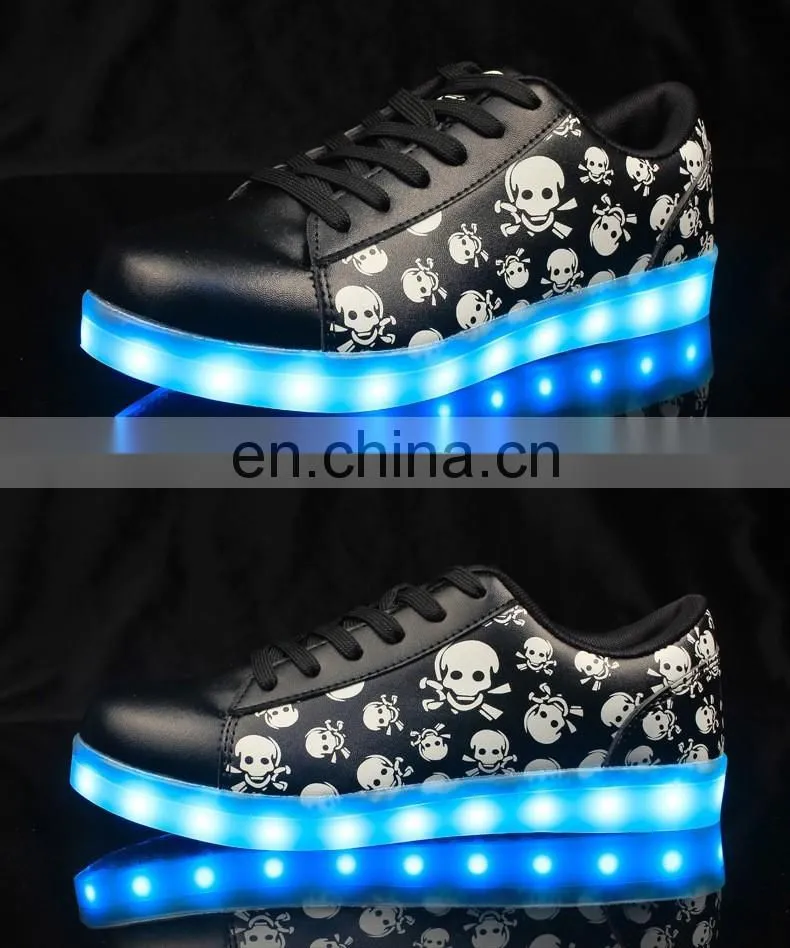 Wholesale lace up skull led light shoes skeleton led sneakers casual 2017