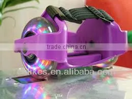 2015 wholesale self-djustable flashing roller PU wheel for kids and adult