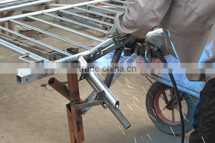 galvanized hook and link connected temporary Barrier